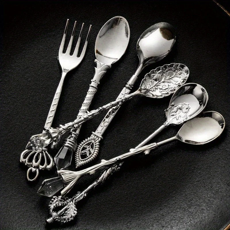 ชุดช้อนส้อมสไตล์วินเทจ 6 ชิ้น  - Vintage Collectible Spoons บทวิจารณ์และราคา